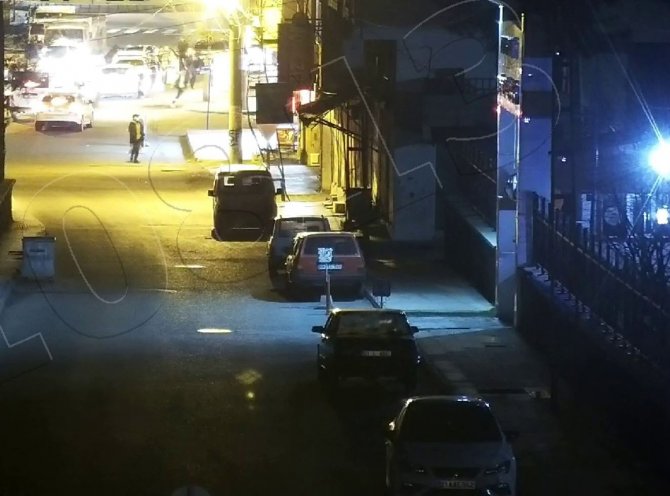Kolye Hırsızları 10 Saatlik Kamera Kayıtlarının İzlenmesiyle Bulundu