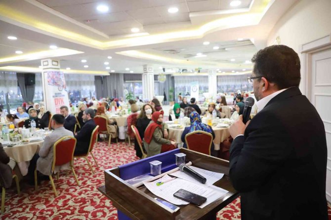 Acar: "100 Bin Öğretmen Ataması Yapılmalıdır"