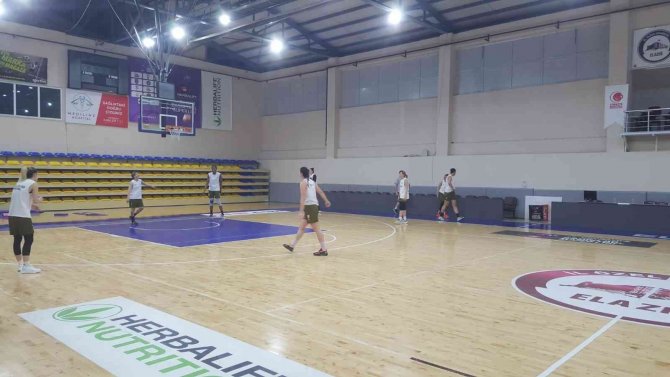 Elazığ İ̇l Özel İ̇dare’de Galatasaray Maçı Hazırlıkları Tamamlandı