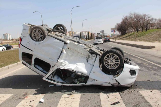 Elazığ’da Trafik Kazası: 1 Ölü, 5 Yaralı