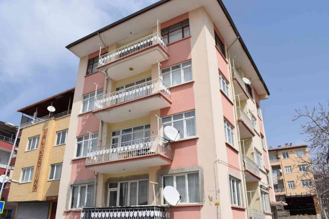 24 Yaşındaki Gencin Sır Ölümü