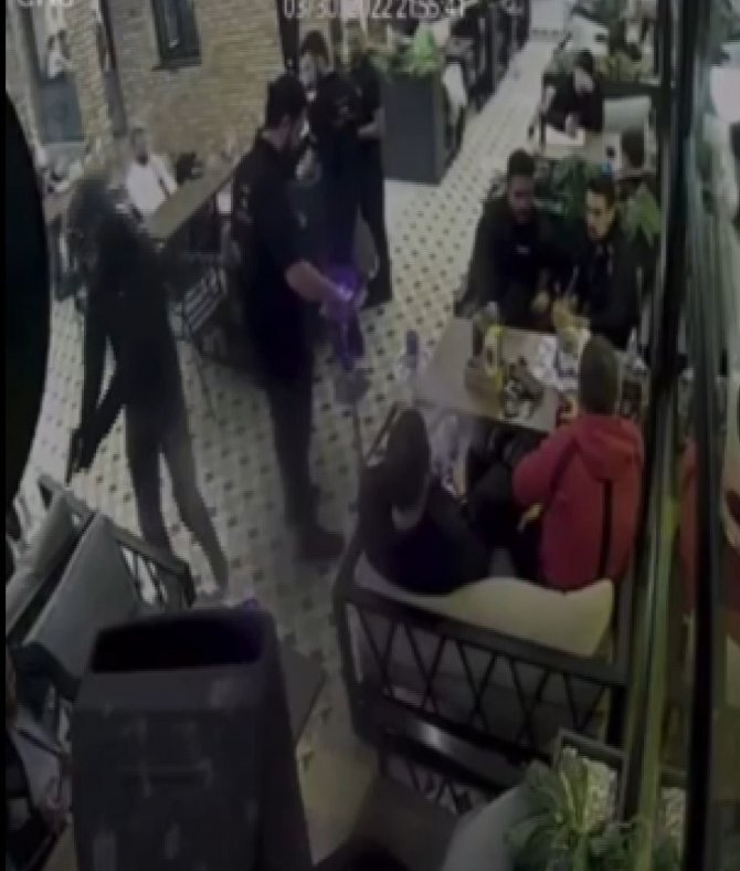 Beykoz’da Kafede Silahlı İnfaz Kamerada