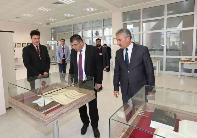 Nevü’de “Osmanlı Basılı Kültür Tarihi” Konferansı