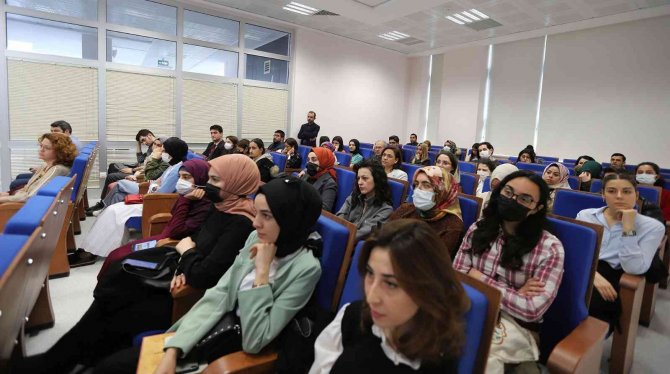 Nevü’de “Osmanlı Basılı Kültür Tarihi” Konferansı