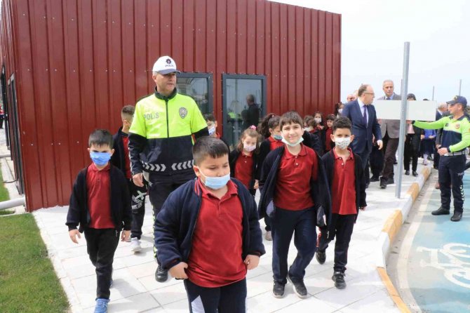 Çocuklar Trafik Kurallarını Eğlenerek Öğrenecek