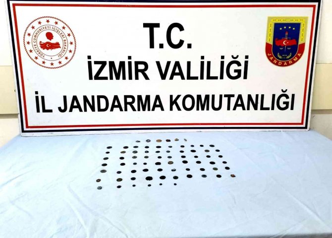 Yol Kontrolünde Durdurulan Araçtan Tarihi Eserler Çıktı