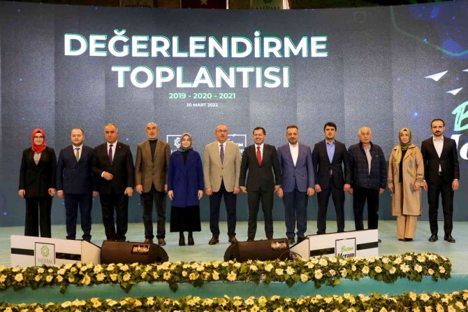 Başkan Kavuş, 3 Yıllık Hizmetlerini Konya Protokolüne Anlattı