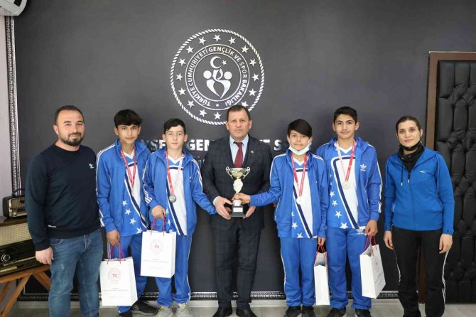 Dart Sporcuları Türkiye 2.’si Oldu
