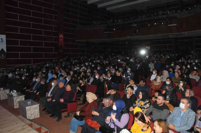 Akşehir Belediyesi Tsm Korosundan Konser