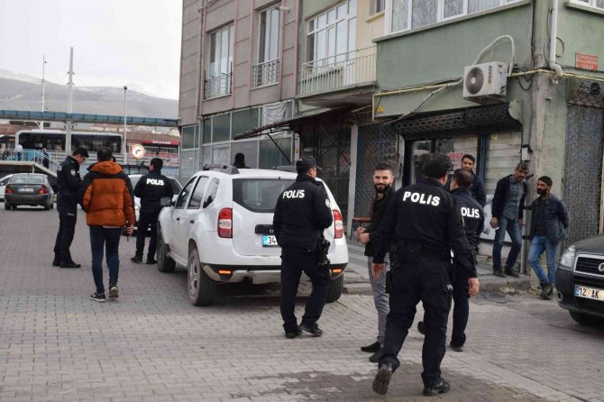 Malatya’da Silah Ve Bıçaklı Kavga: 1 Yaralı