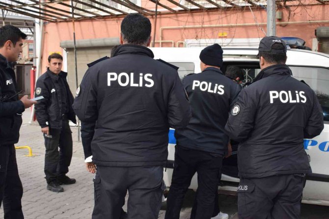 Malatya’da Silah Ve Bıçaklı Kavga: 1 Yaralı