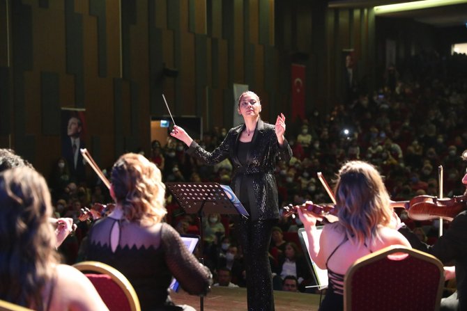 Merkezefendi Belediyesi Oda Orkestrası Ve Korosu’ndan Muhteşem Konser