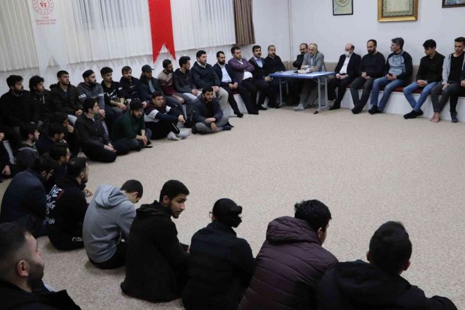 Müftü Pehlivan Üniversite Öğrencileriyle Buluştu