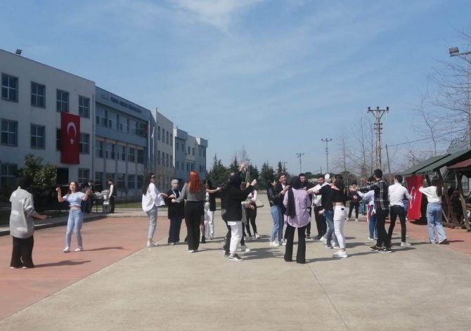 Terme Myo’da Bahar Şenliği