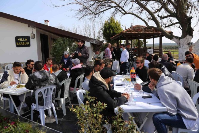Şampiyonluk Virajındaki Ayvalıkgücü’ne Mangal Partisi Dopingi