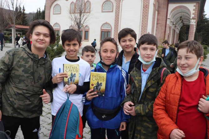 Okudukları Kitabı Yaşayarak Öğreniyorlar