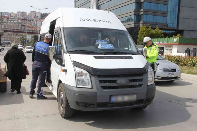 Samsun’da Kaza Sonrası Dolmuşlara Denetim