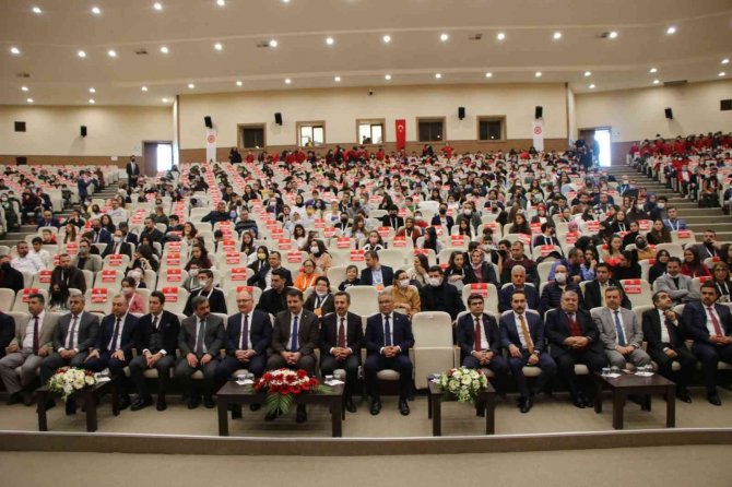 Kayserili Öğrenciler Sivas’a Damga Vurdu