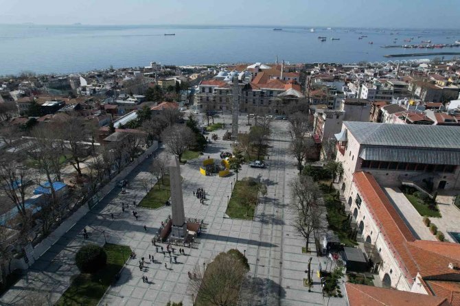 Sultanahmet Meydanı’ndaki Yılanlı Sütun Restore Ediliyor