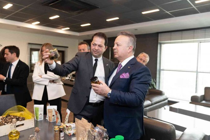 “İ̇hracatta Son 18 Ayın 16’sında Rekor Kırıldı”