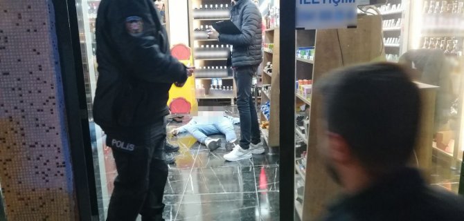 Arkadaşını Vurduktan Sonra Kendi Yaşamına Son Verdi