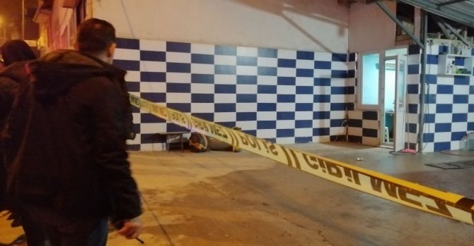 Arkadaşını Vurduktan Sonra Kendi Yaşamına Son Verdi
