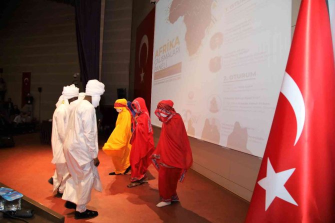 Tokat’ta Afrika Paneli Renkli Görüntülere Sahne Oldu
