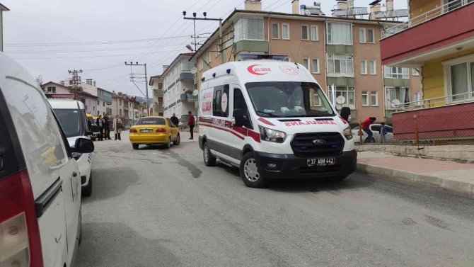 Cip İle Ticari Taksi Çarpıştı: 1 Yaralı