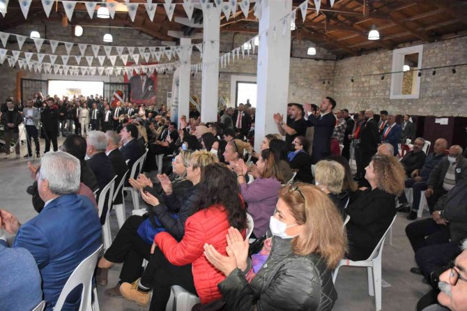 Urla’da Esnaf Yeniden "Aydınhan” Dedi