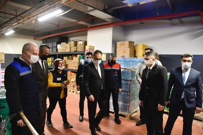 Vali Kızılkaya, Marketlerde Fahiş Fiyat Ve Stok Denetimi Yaptı