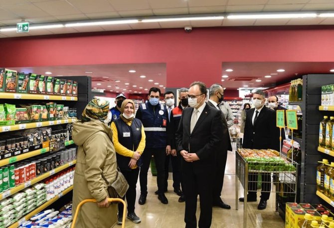 Vali Kızılkaya, Marketlerde Fahiş Fiyat Ve Stok Denetimi Yaptı