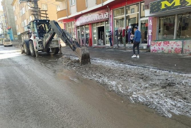 Özalp Belediyesinden Bahar Temizliği
