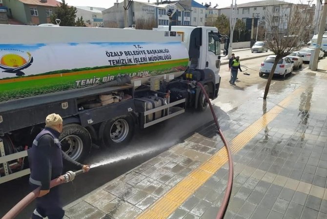 Özalp Belediyesinden Bahar Temizliği