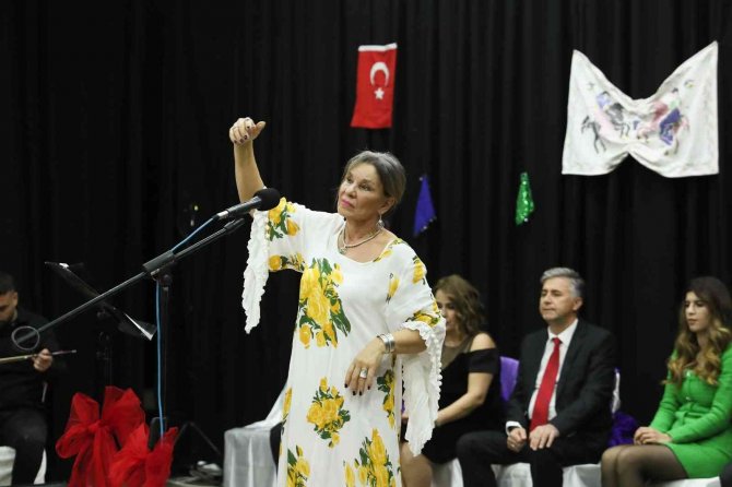 Aliağa’da ’Solistler Geçidi’