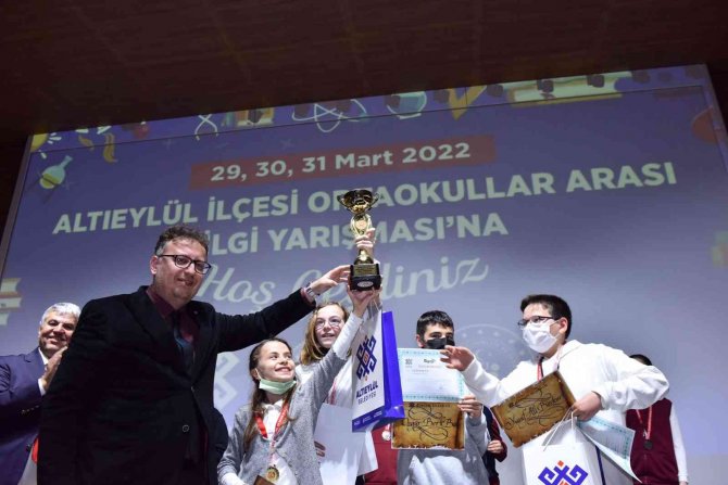 Altıeylül’de Bilgi Finali Heyecanı