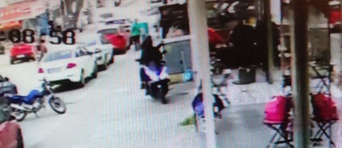 Yol Kenarında Beklerken Silahlı Saldırıda Yaralandı
