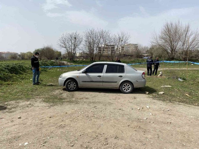 Aydın’da Bir Şahıs Otomobilinde Ölü Olarak Bulundu