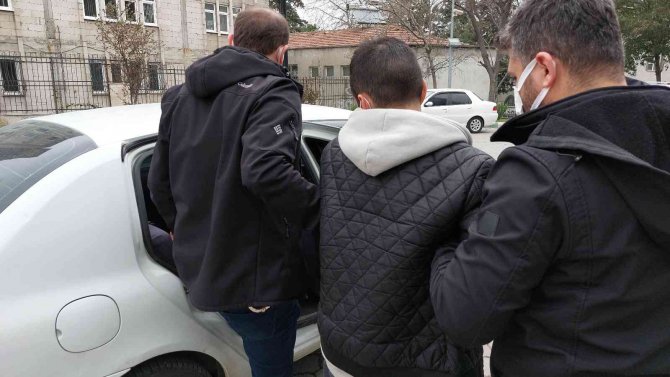 Ablasını Darp Etmekten Tutuklanan Zanlı: 