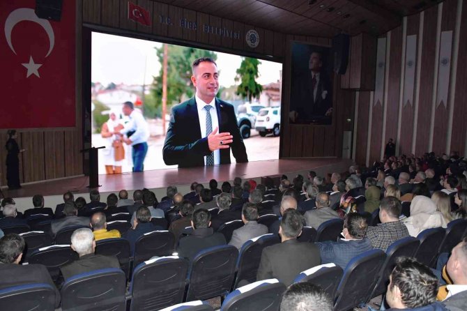 Biga’da Hizmet Dolu 3 Yıl Görkemli Bir Gece İle Anlatıldı