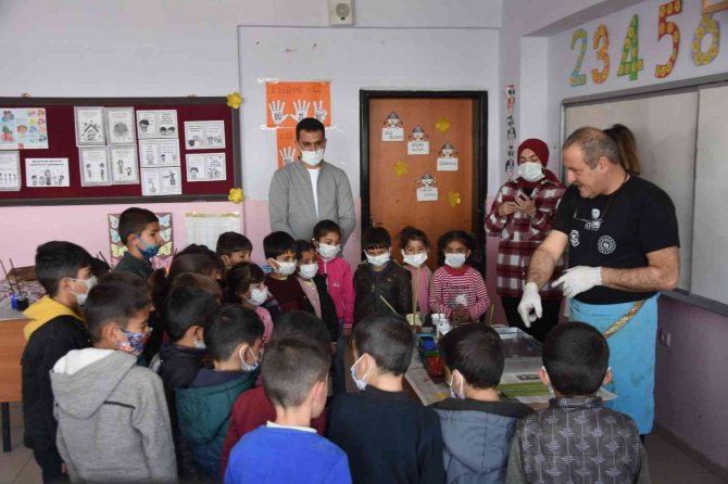 Adilcevaz Kaymakamlığından ‘Ebru Sanatı’ Projesi