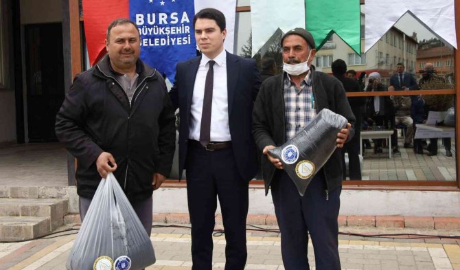 Bursa’da Çiftçiye Çörek Otu Tohumu Desteği
