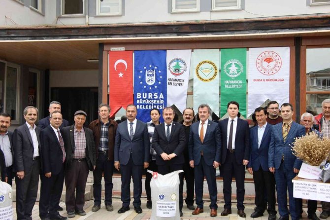 Bursa’da Çiftçiye Çörek Otu Tohumu Desteği