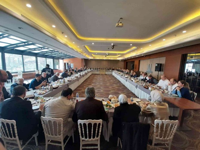 Bursa Esnaf Odası Başkanı Ali Özkan İ̇lhan, Besob’a Başkan Adaylığı Açıkladı