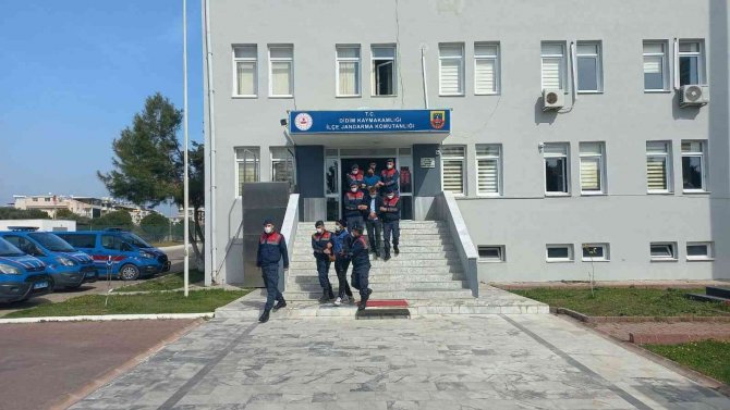 Didim’de Jandarmadan Göçmen Kaçakçılara Operasyon: 3 Tutuklama