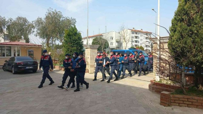 Didim’de Jandarmadan Göçmen Kaçakçılara Operasyon: 3 Tutuklama