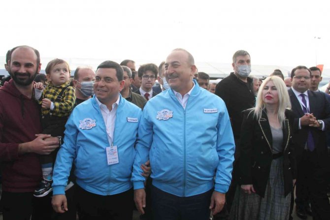 Dışişleri Bakanı Çavuşoğlu, Antalya Bilim Merkezi Ve Bilimfest’i Gezdi