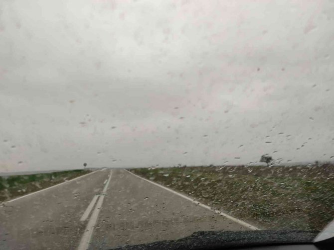 Edirne’yi Fırtınadan Sonra Çamur Yağışı Vurdu