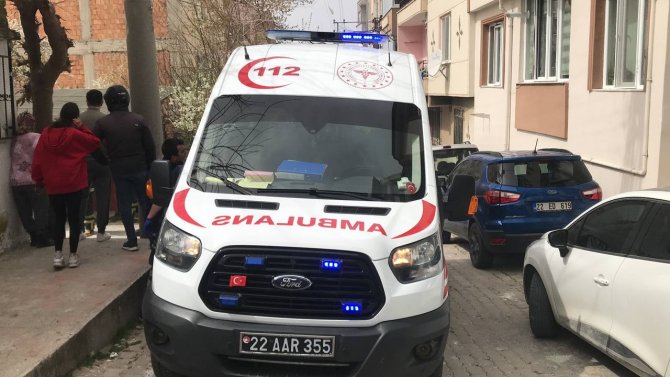 Fırtına Evin Çatısını Yerinden Söktü: 1 Yaralı
