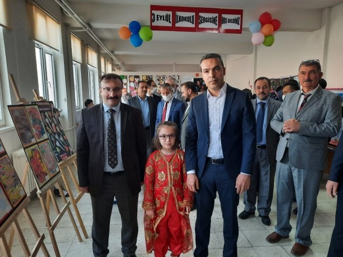 Emet’te Ahşap Tasarım Atölyesi Sergi Açılışı