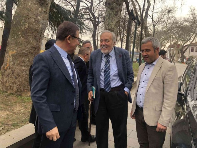 Eyüpsultan Kitap Fuarı’nın Açılışını, Prof. Dr. İ̇lber Ortaylı Gerçekleştirdi